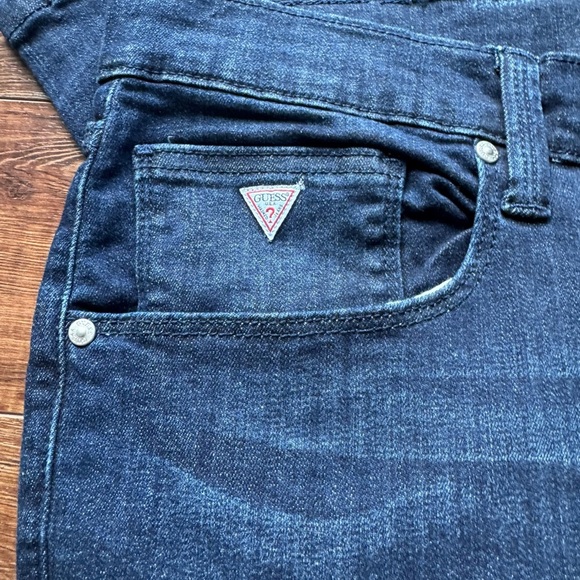 Guess Men's Deep Indigo Relaxed Jeans. Rise 11” - Picture 3 of 8